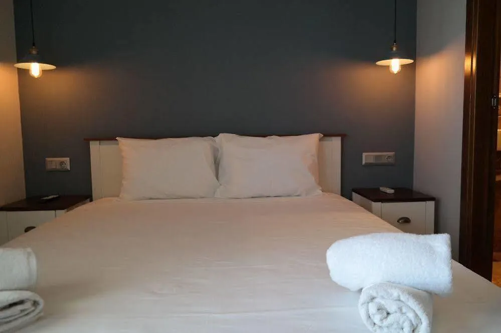 Ξενοδοχείο Gyalos Beach Front Aparthotel Chalkidiki